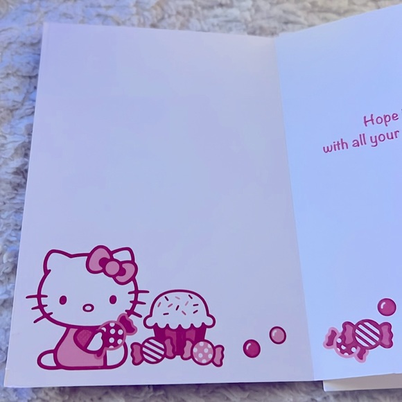 Hello Kitty Happy Birthday Card - Picture 4 of 6
